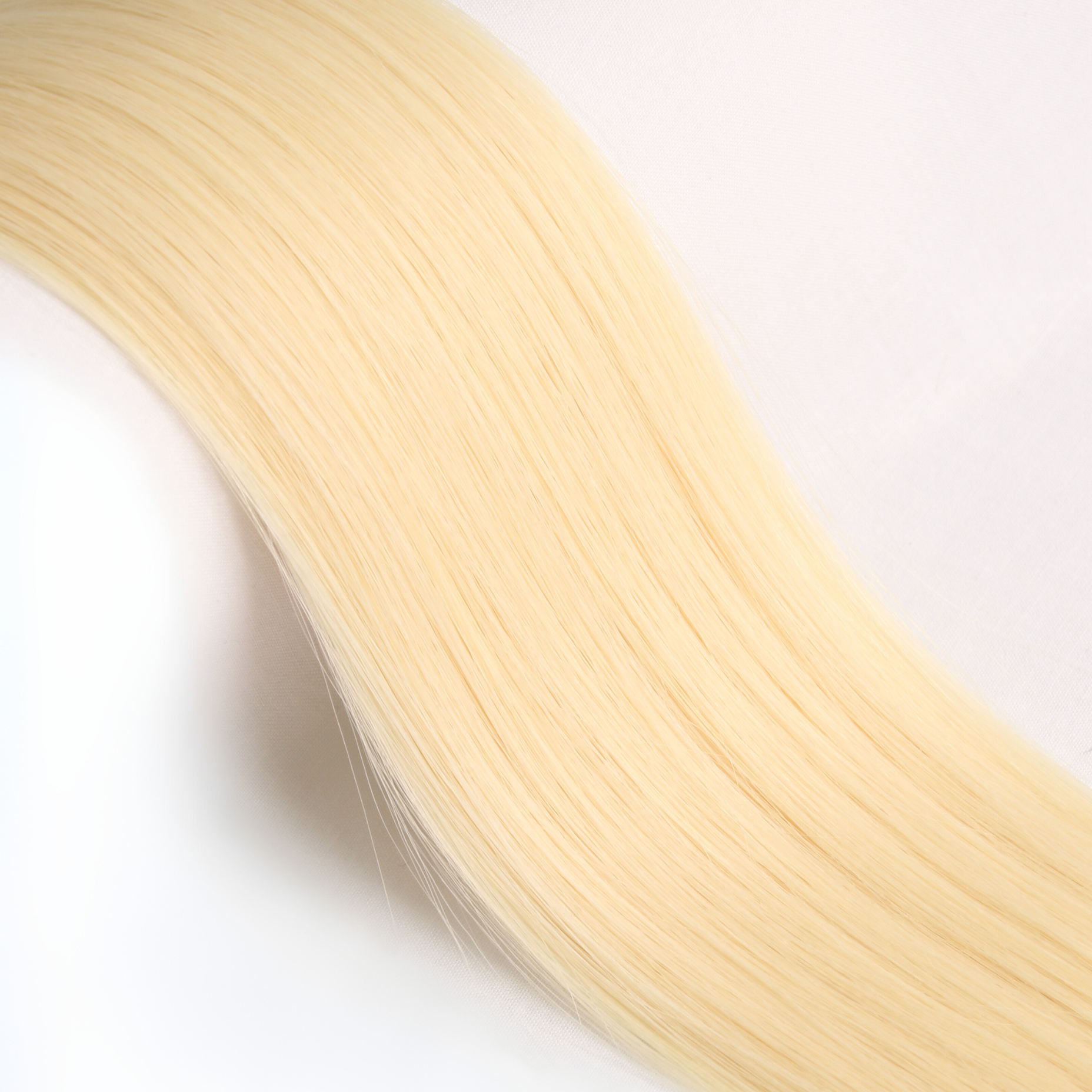 lightest blonde weft